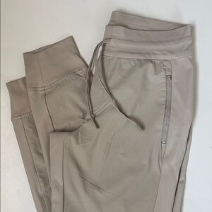 Athleta Headlands Hybrid Trek Jogger Stretch Performance Tan Women’s 4 Petite